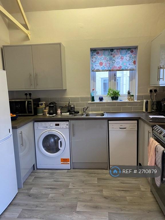 1 bedroom house in Norwich Street, Hingham, NR9 (1 bed) (#2710879)