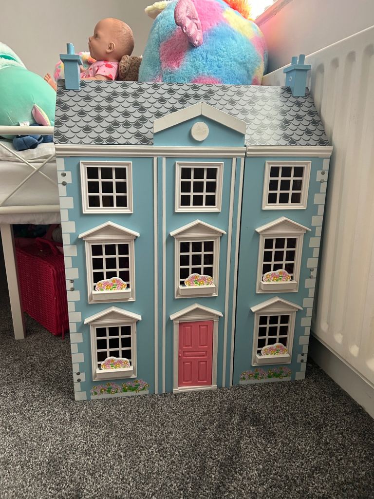 Doll house