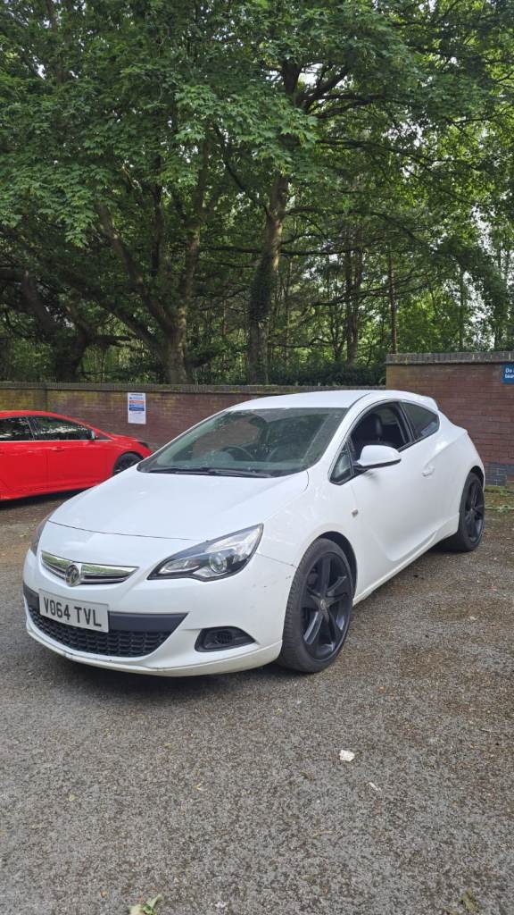 Vauxhall, ASTRA GTC, Hatchback, 2014, Manual, 1956 (cc), 3 doors