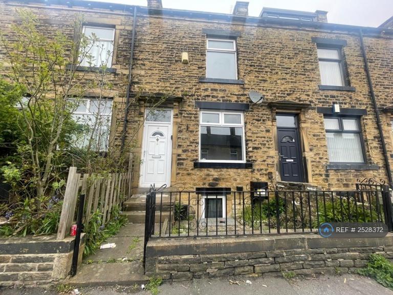 4 bedroom house in Bradford, Bradford, BD3 (4 bed) (#2528372)