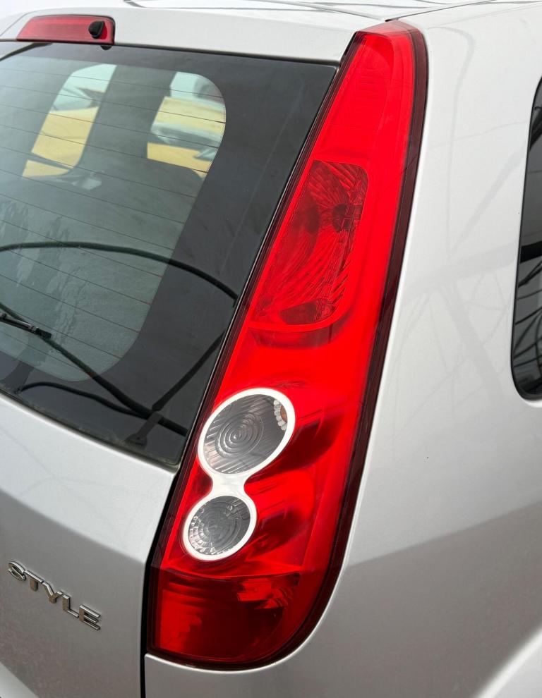 2008 Ford Fiesta 1.25 Style 5dr HATCHBACK Petrol Manual