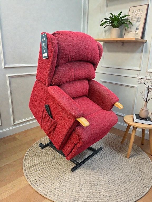 HSL AYSGARTH SUPER PETITE RISER RECLINER CHAIR, 