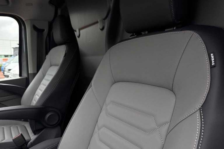 2025 Volkswagen Transporter 2.0 TDI 110 Commerce Pro Van-2 Seats Van DIESEL Manual