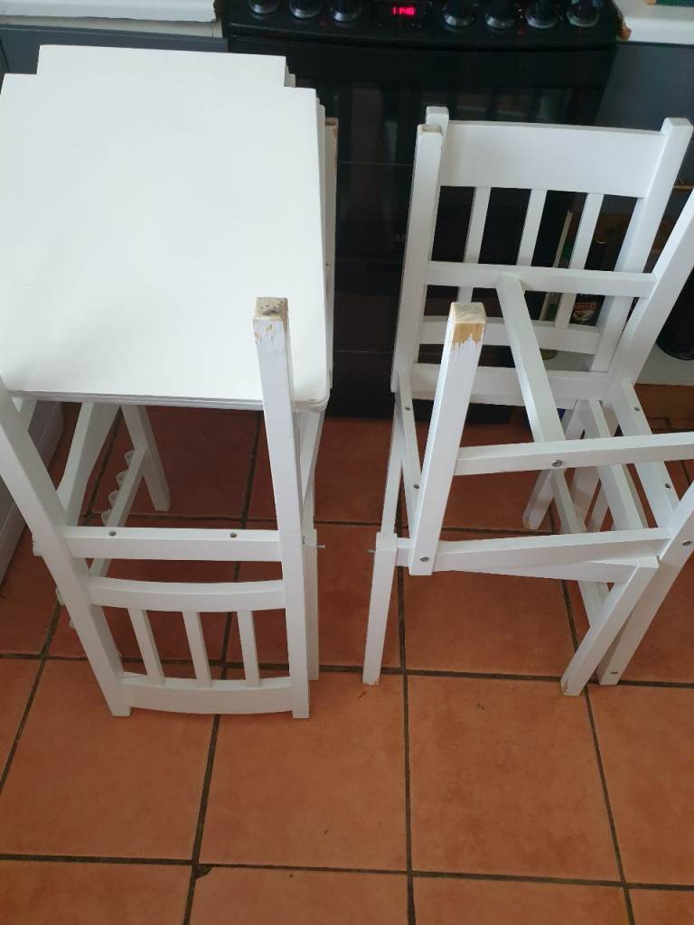 image for 4x White Dining Room Chairs - Missing Screws so Loose Seating.