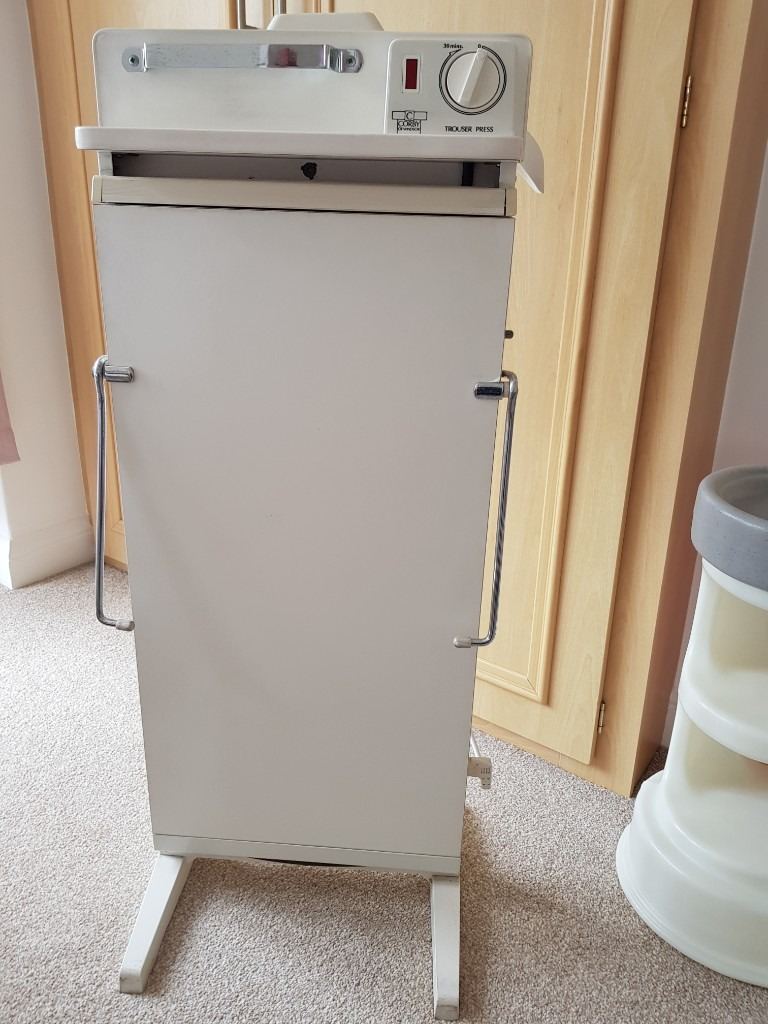 CORBY trouser press.