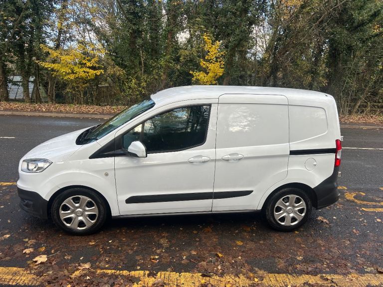 FREE ULEZ FORD TRANSIT COURIER SPORT 2018 67 REG FULL SERVICE HISTORY NO VAT