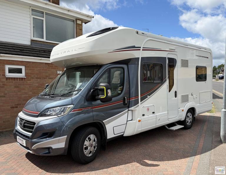 Autotrail Tracker FB