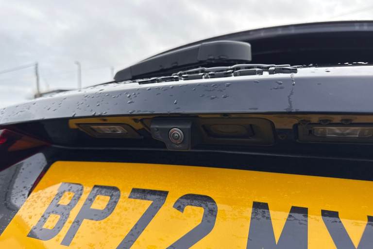 2023 Jaguar F-Pace 2.0 D200 MHEV R-Dynamic Black Auto AWD Euro 6 (s/s) 5dr SUV DIESEL Automatic