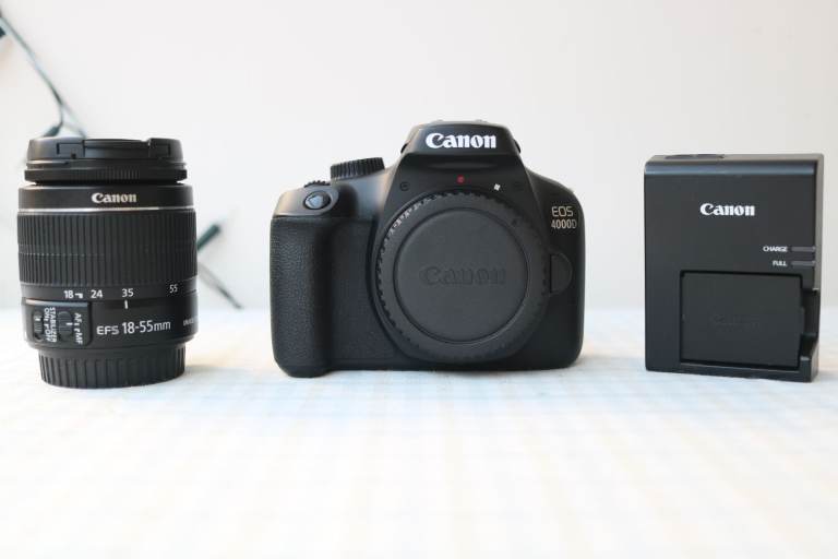 Canon EOS 4000D + EF-S 18-55mm IS II lens