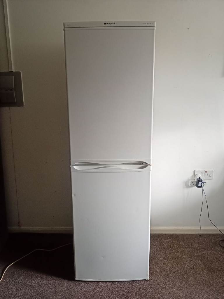 Hotpoint RF A52P Large White Frost Free Fridge Freezer A+ Rated, 55cm Wide,