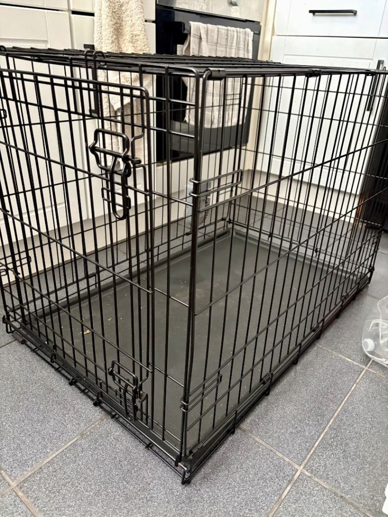 Large Black Metal Dog Crate with Removable Tray