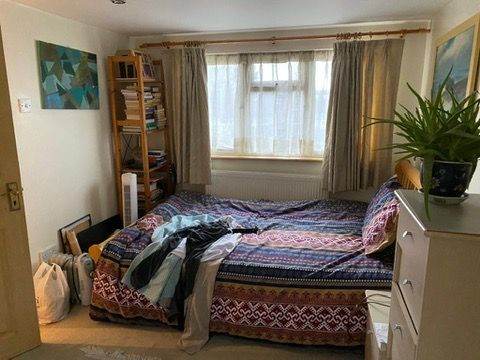 BRIGHT EN-SUITE DOUBLE | BILLS INCL | WEEKLY CLEANER | FEMALE VEG | PROFESSIONAL | AVAILABLE NOW