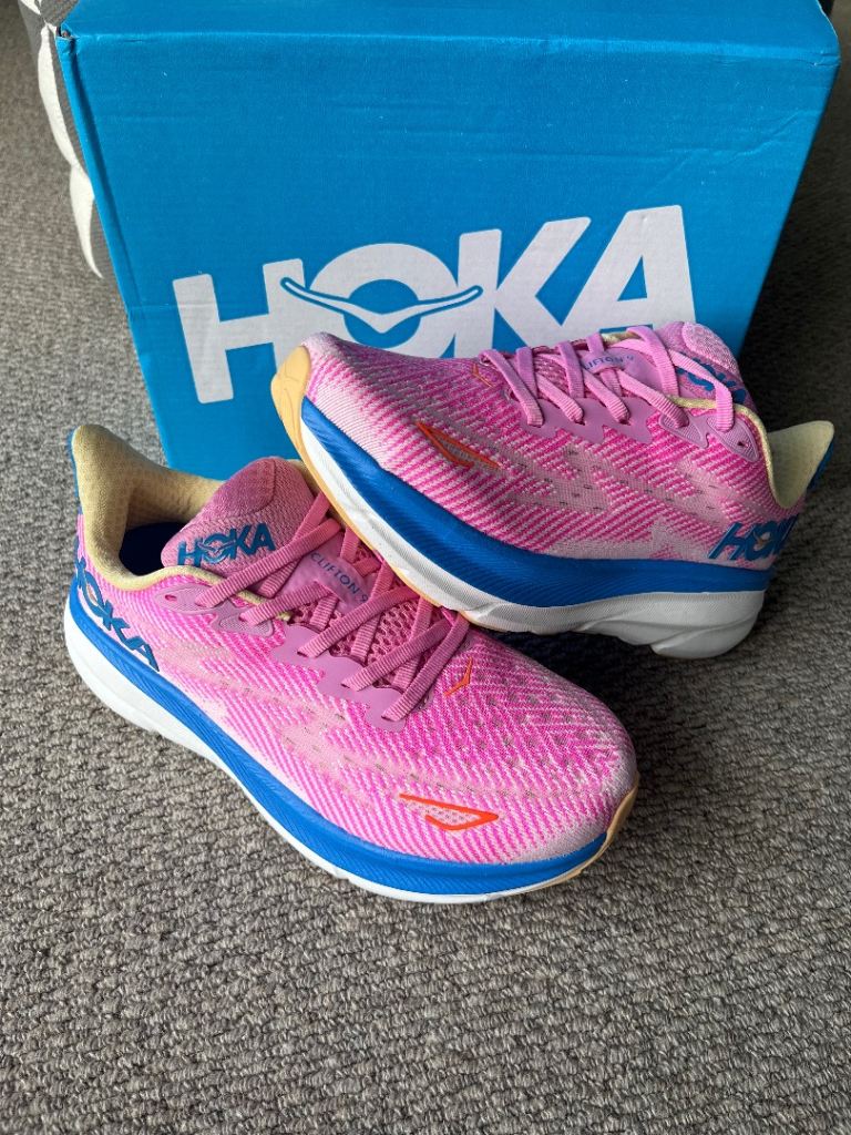HOKA Clifton 9 Women’s Running Trainers Size 5 