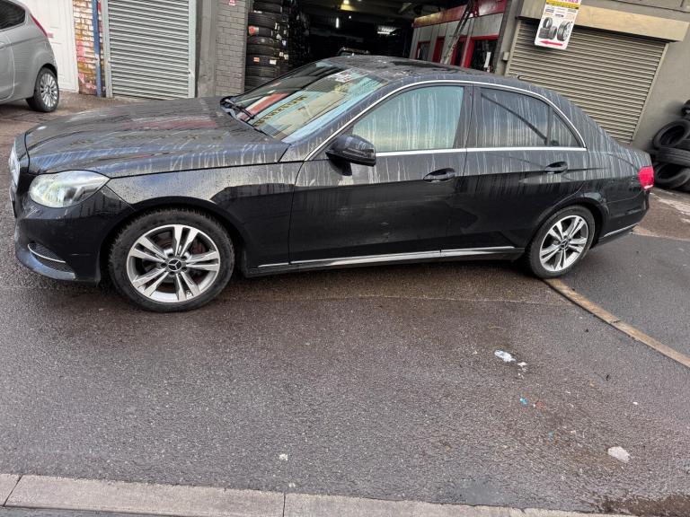 2015 Mercedes-Benz E Class E300 BlueTEC Hybrid SE 4dr 7G-Tronic SALOON Diesel/Electric Hybrid Aut...