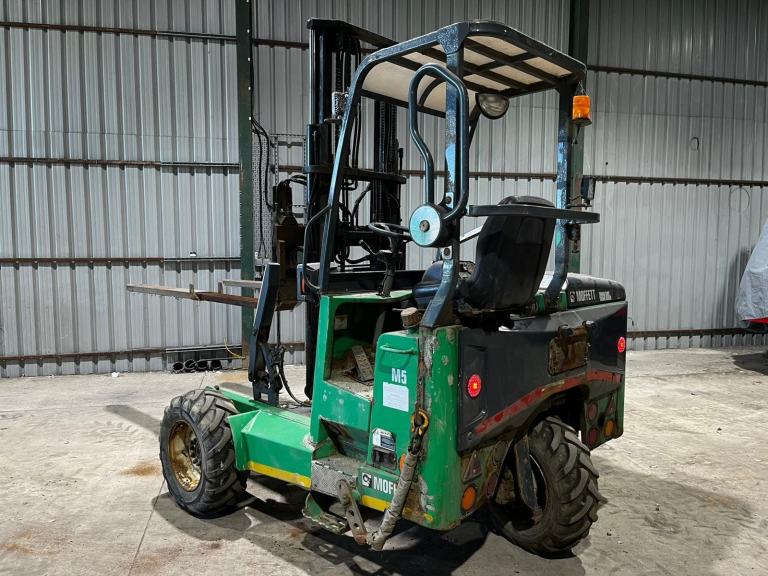 2015 MOFFETT M5 25.3 