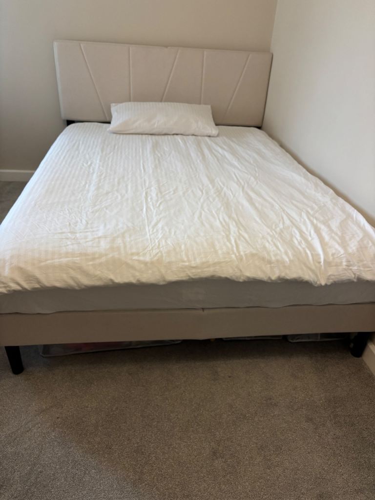 Kingsize bed with IKEA Vesteröy medium firm mattress, 10month old 