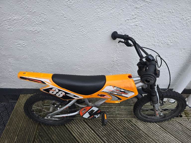 Kids dirt pedal bike