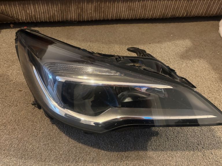 Vauxhall Astra k driver side headlight 