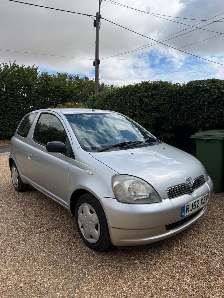 2002 Toyota Yaris 1.0 Manual 88k miles new MOT 1 previous owner