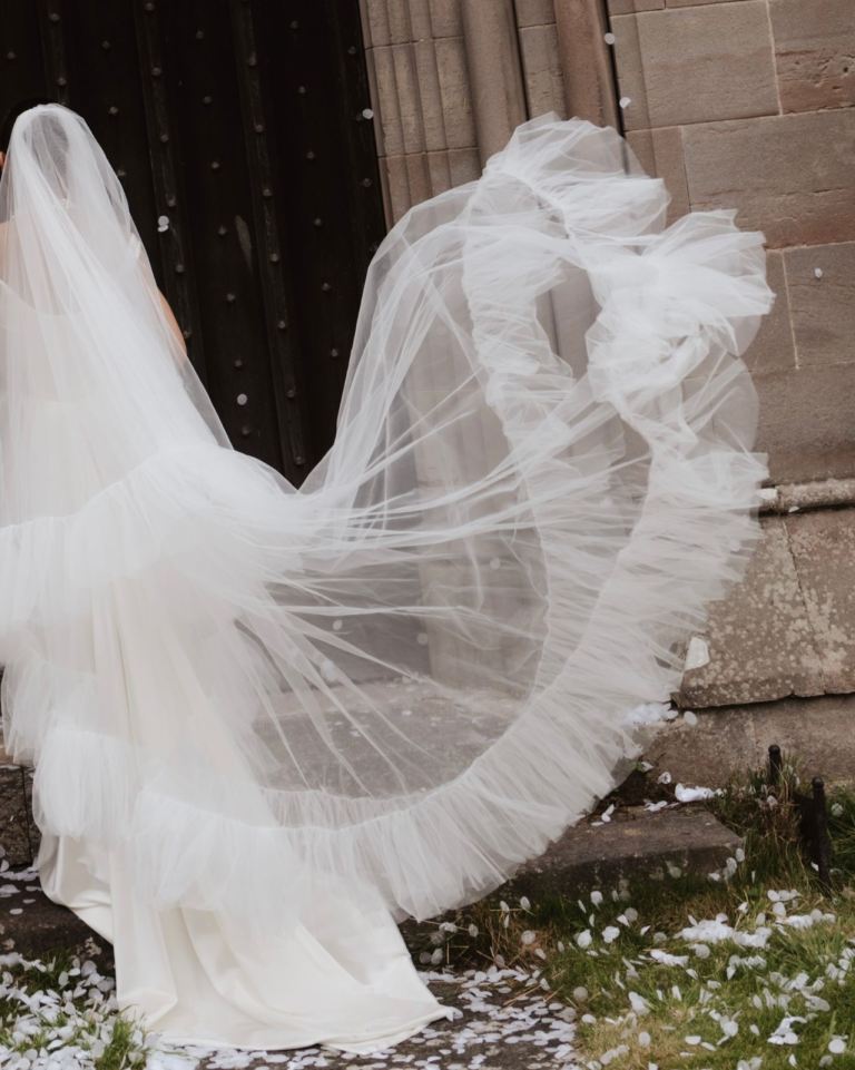 ‘Nola Grey’ 2m Chapel Veil