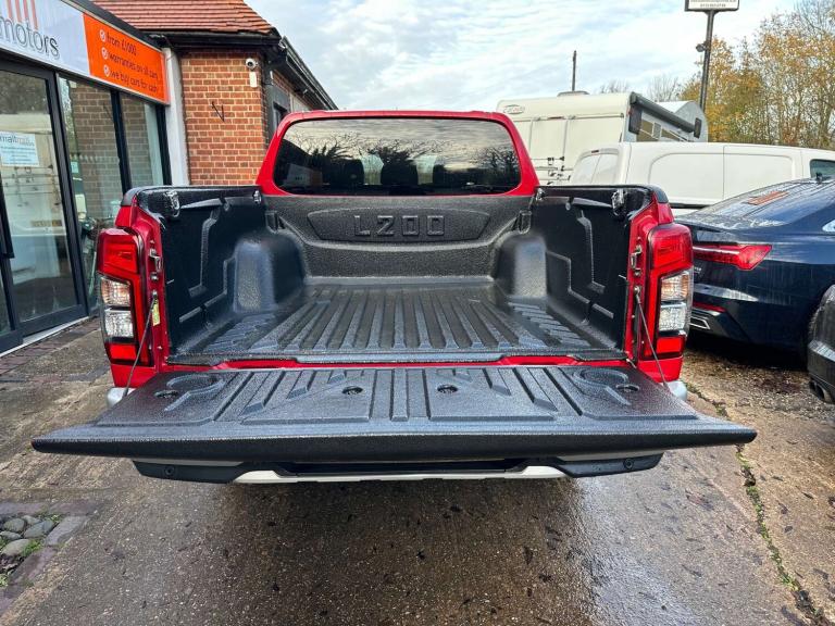 2021 Mitsubishi L200 2.3 L200 Barbarian X DI-D Auto 4WD Pickup Diesel Automatic