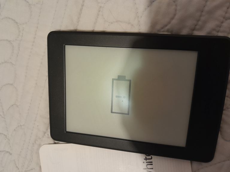 Kindle paperwhite 3rd Edition. Unwanted gift. Never used.
