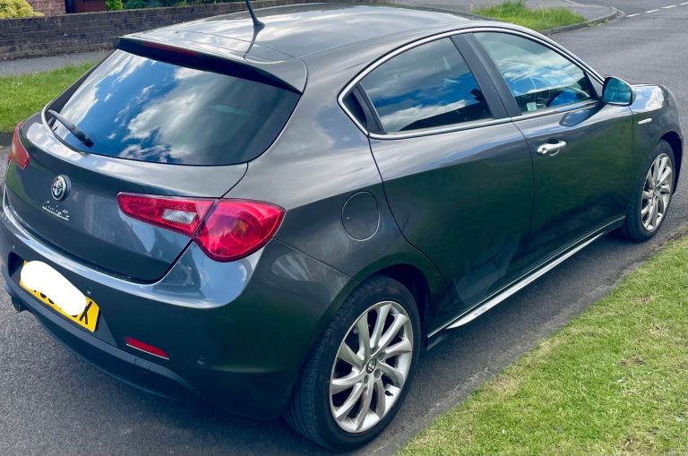 Alfa Romeo 1.6 16v Giulietta Veloce Jtdm-2 Multijet 105 Start/Stop model 105 bhp Hpi clear (2010 60)