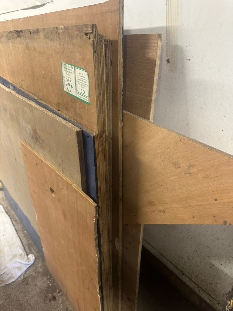 15mm 9mm 6mm ply board sheets 8x4 half trailer flooring camper van conversion or boat Collect perth 