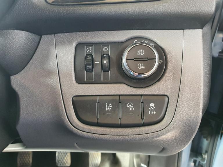 2015 Vauxhall Viva 1.0 SL 5dr HATCHBACK Petrol Manual