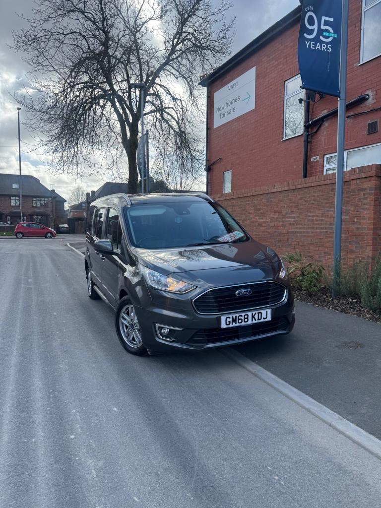 2019 Ford Grand Tourneo Connect 1.5 EcoBlue 120 Titanium 5dr MPV Diesel Manual