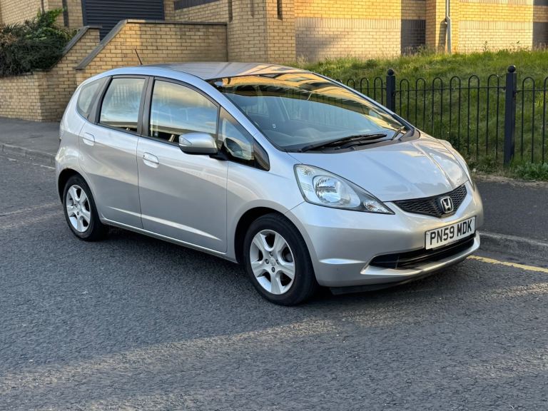 2009 59 Honda Jazz 1.4 petrol i-VTEC SE hatchback ULEZ FREE 5 door Silver Low mileage long mot