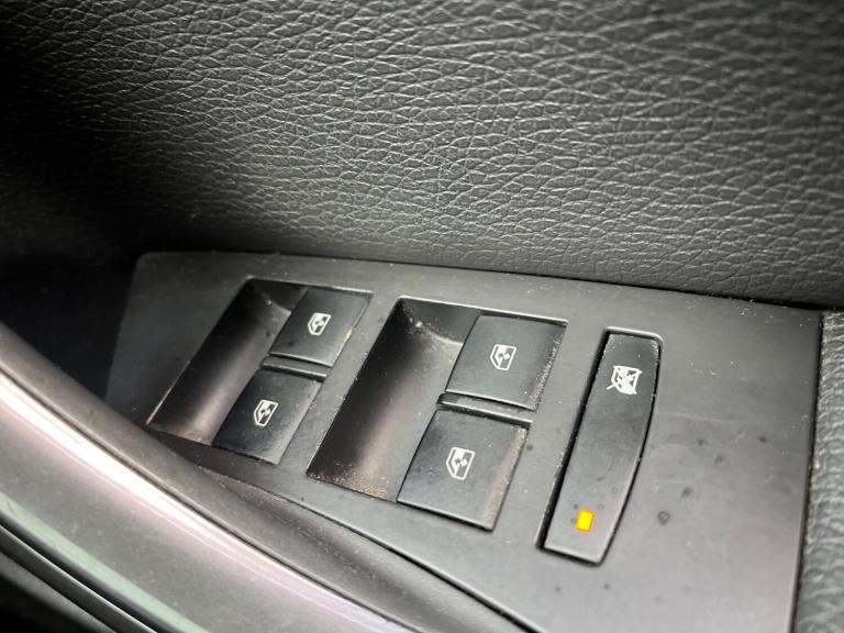 2013 Vauxhall Astra 2.0 CDTI ELITE Hatchback Diesel Manual