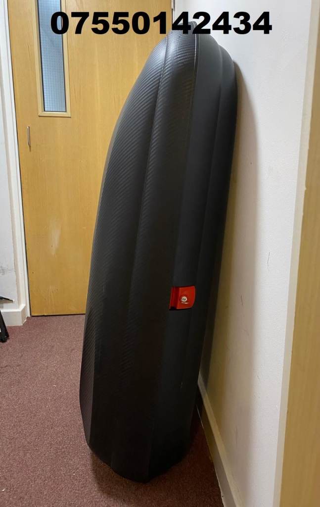 Roof Box 320L with Key & Fittings, Excellent Condition