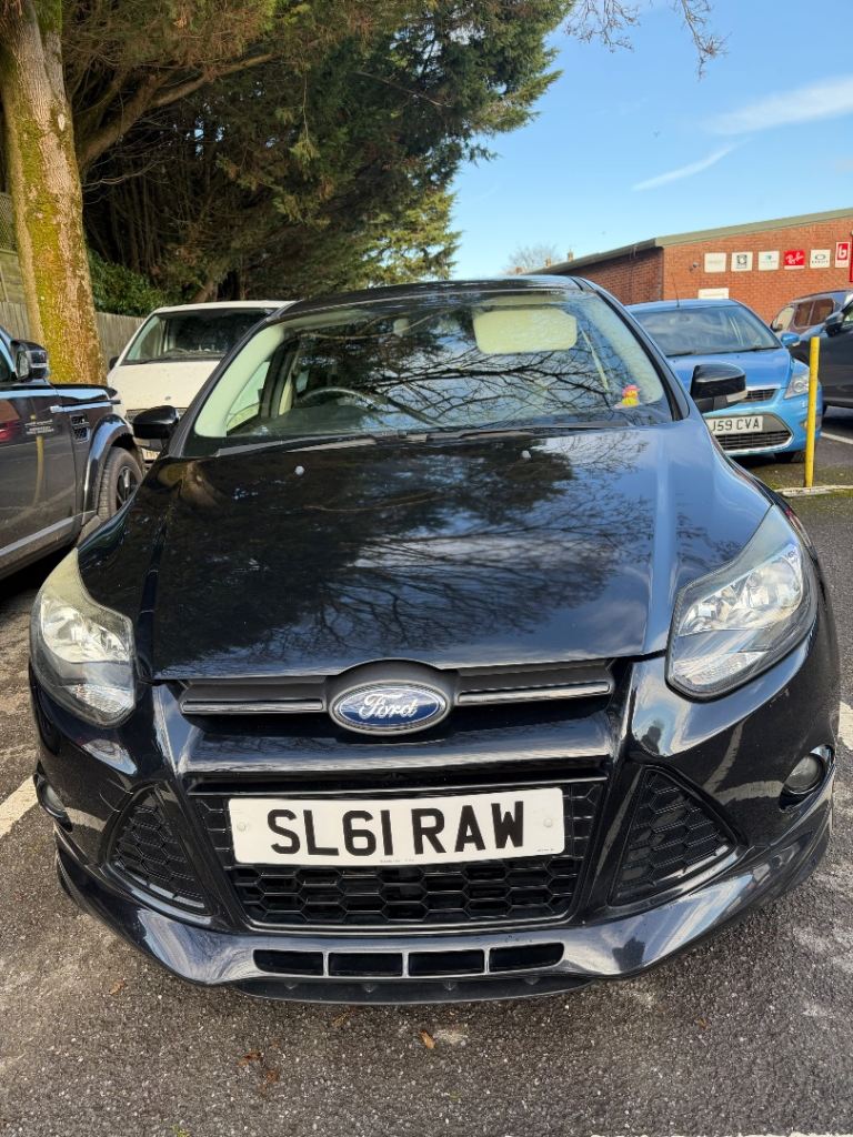 Ford, FOCUS, Hatchback, 2013, Manual, 998 (cc), 5 doors