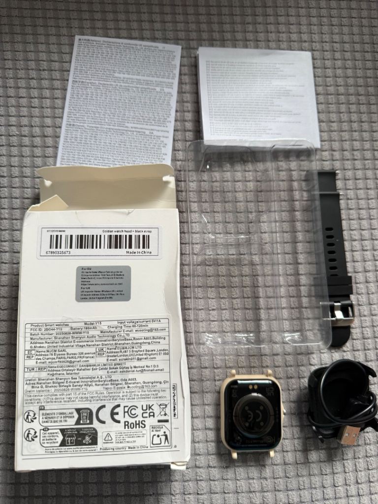 Smart Watch – Brand New, Gold and Black