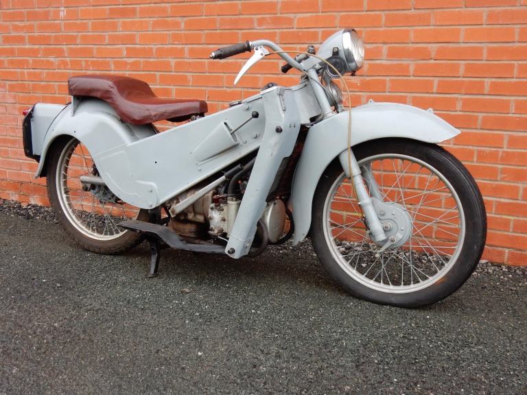 Velocette LE 200cc 1956 V5C & Green log book - Hand start hand change
