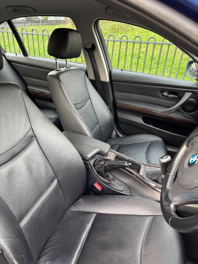 BMW, 3 SERIES, Saloon, 2011, Manual, 1995 (cc), 4 doors