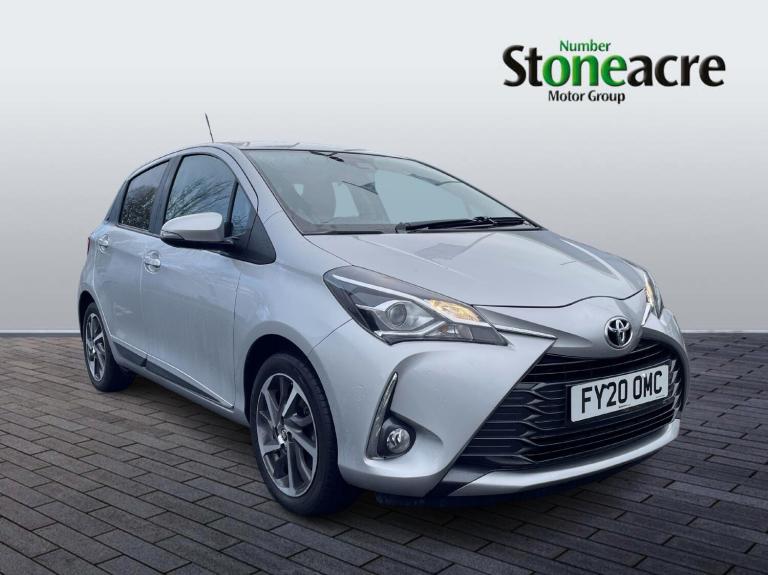 2020 Toyota Yaris 1.5 VVT-i Y20 Bi-tone Hatchback 5dr Petrol Manual Euro 6 (111 ps) HATCHBACK Pet...