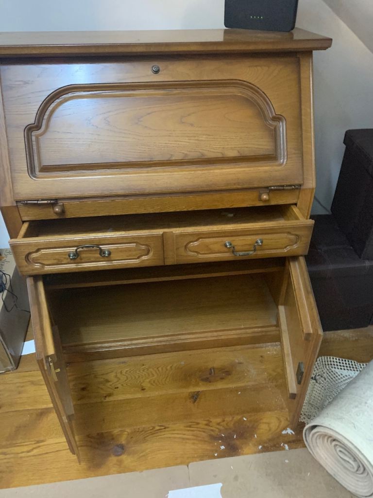 Oak Bureau