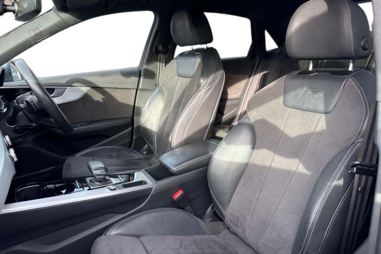 2020 Audi A4 2.0 TFSI 35 S line S Tronic Euro 6 (s/s) 4dr Saloon PETROL Automatic