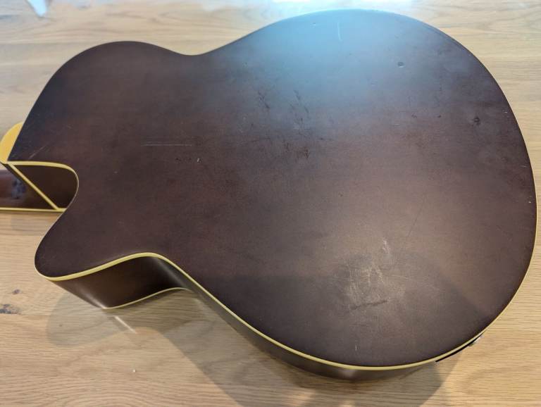 Freshman FA1AN electro acoustic guitar with bag