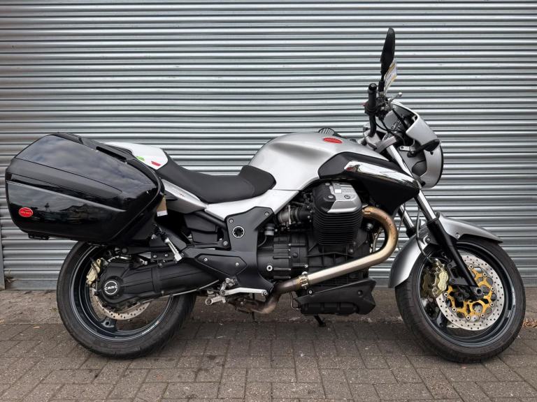 Moto Guzzi V12 Sport 1200