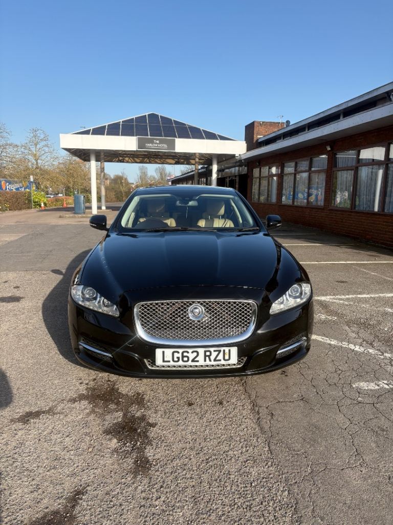 Jaguar XJ