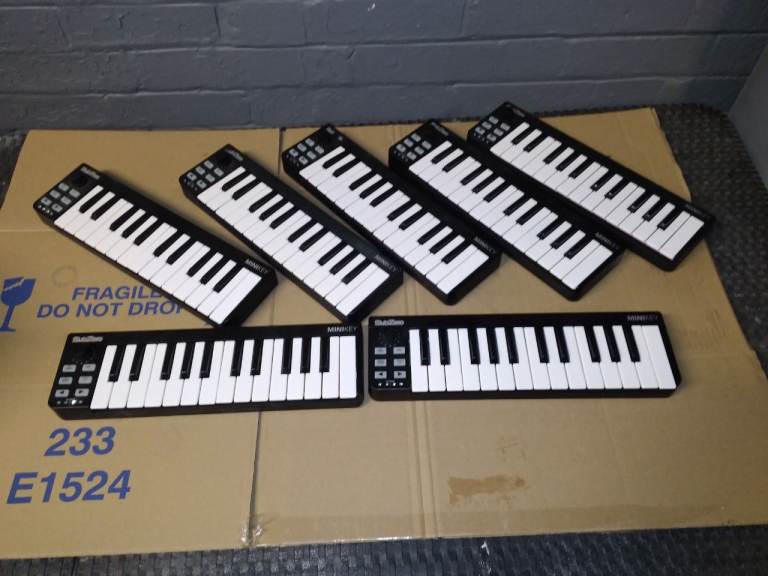 7X SubZero MiniKey MIDI Keyboards -Used