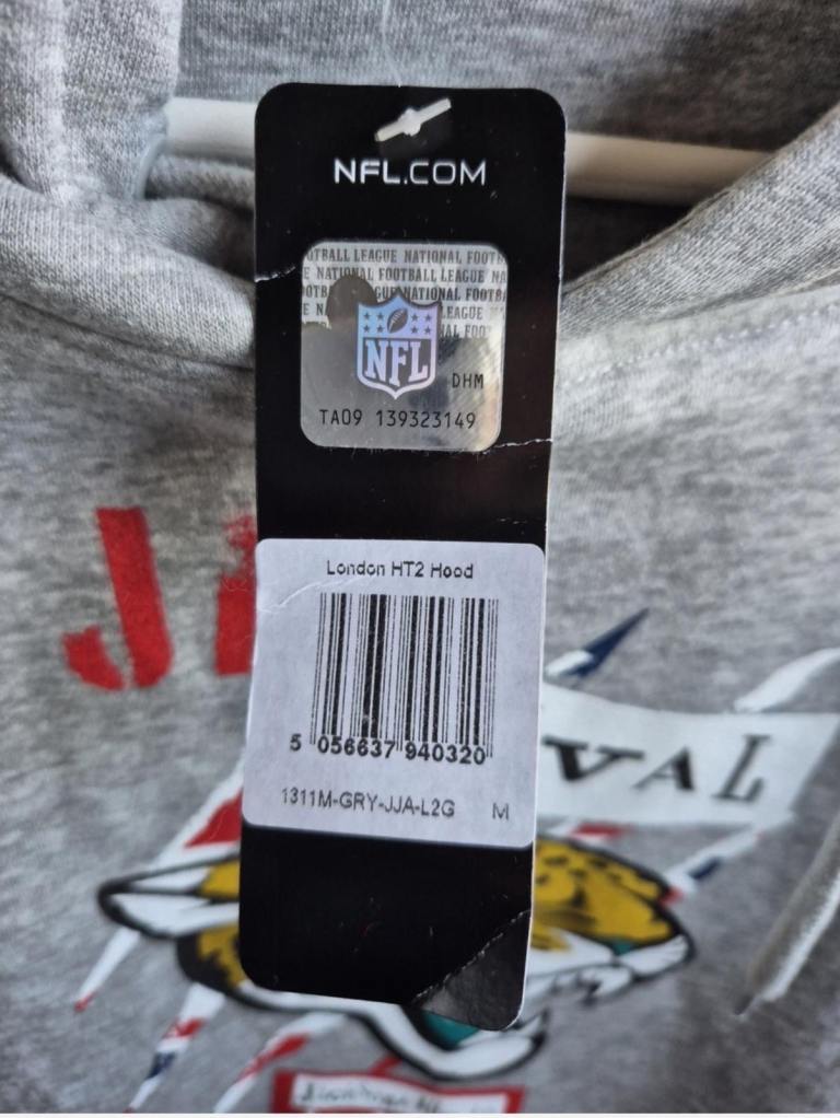 Wholesale New Era, Nike, NFL clothes bundles brand new with tags 
