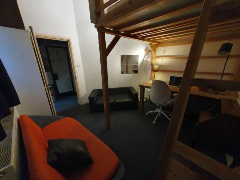 Single room  in a creative converted warehouse