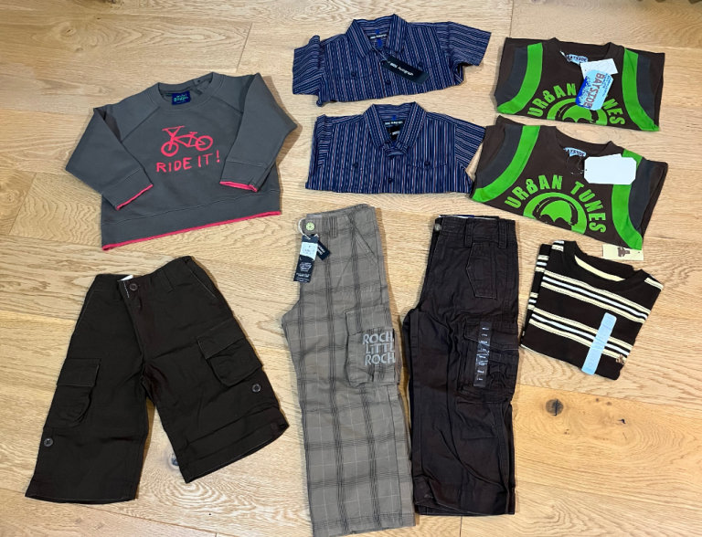 Age 2-3 clothes bundle, all BNWT never worn. Trousers shirts tops Boden sweatshirt 