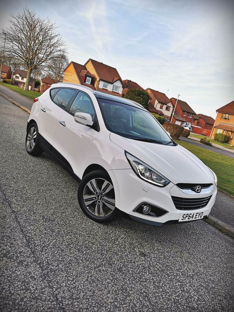 2015 HYUNDAI IX35 PREMIUM...1.7 DIESEL...130 BHP...6 SPEED...2 OWNERS...FSH...FULL MOT...TOP RANGE