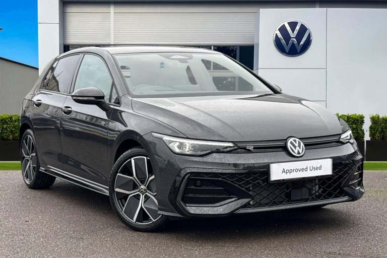 2025 Volkswagen Golf 2.0 TDI 150 Black Edition 5dr DSGÃ¢Â­Â Leather, Sunroof, DCC, Heads UpÃ¢Â­ ...