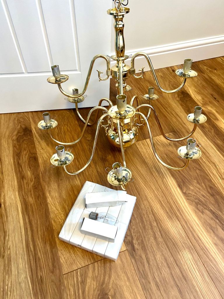 Searchlight Flemish 12 Light Solid Brass Chandelier With 12 new bulbs